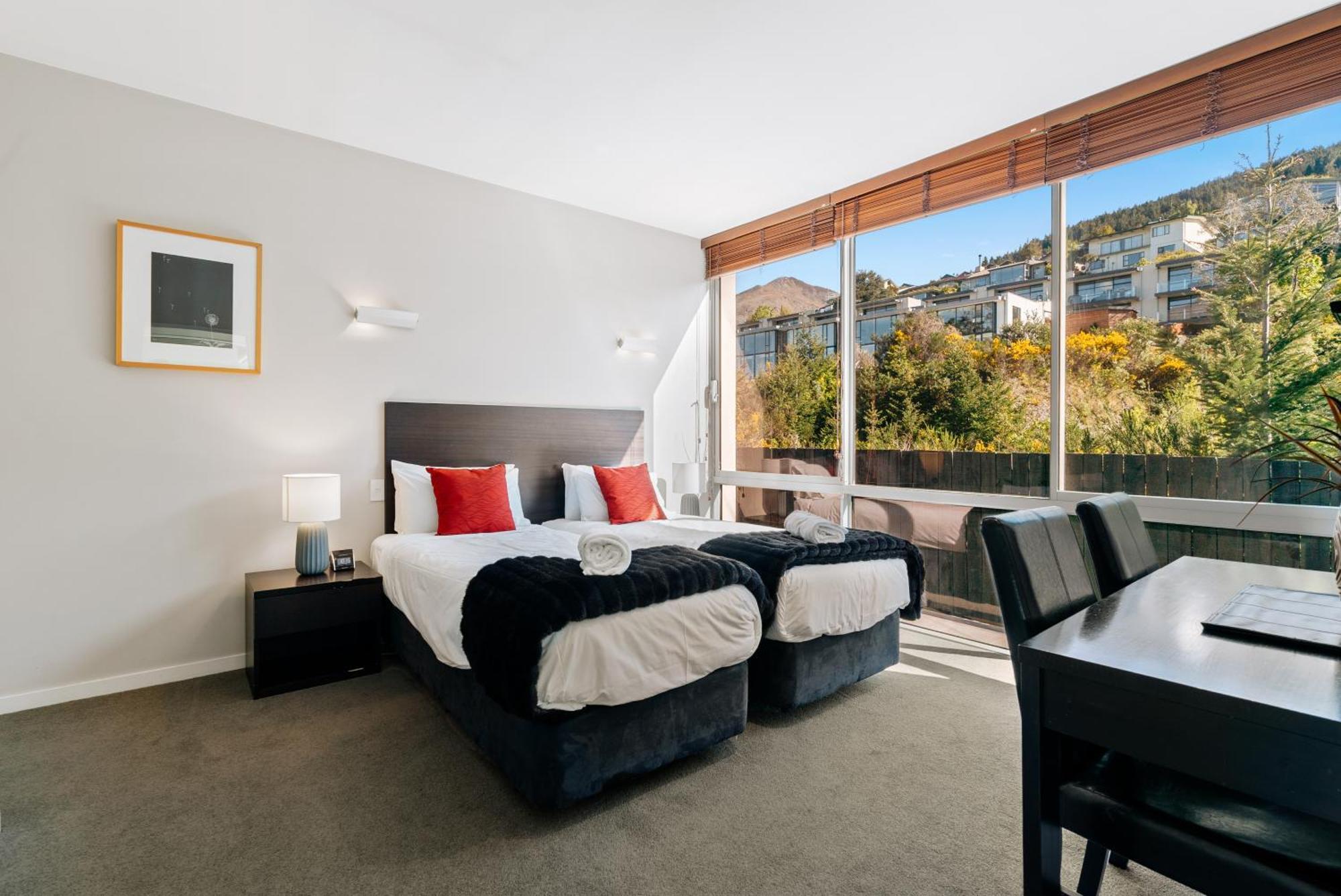Modern Executive Living In Pounamu Queenstown Extérieur photo