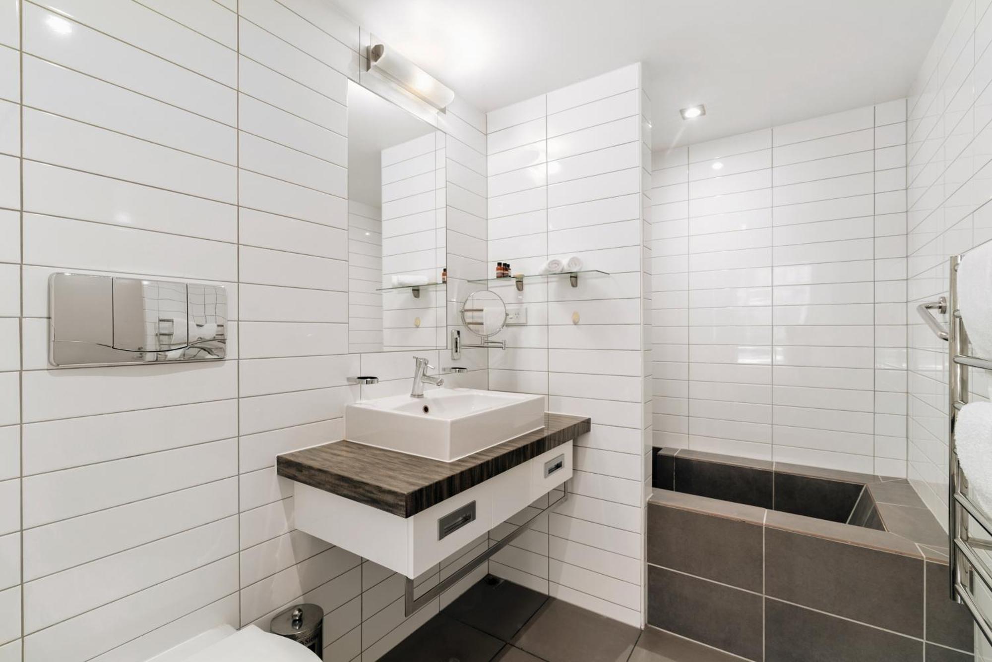 Modern Executive Living In Pounamu Queenstown Extérieur photo