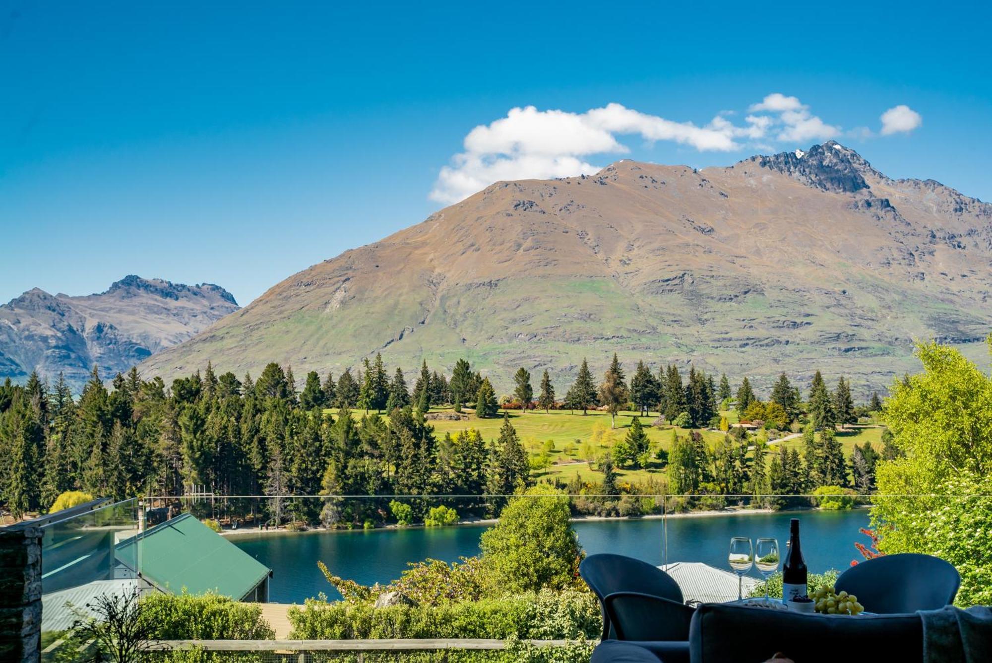 Modern Executive Living In Pounamu Queenstown Extérieur photo
